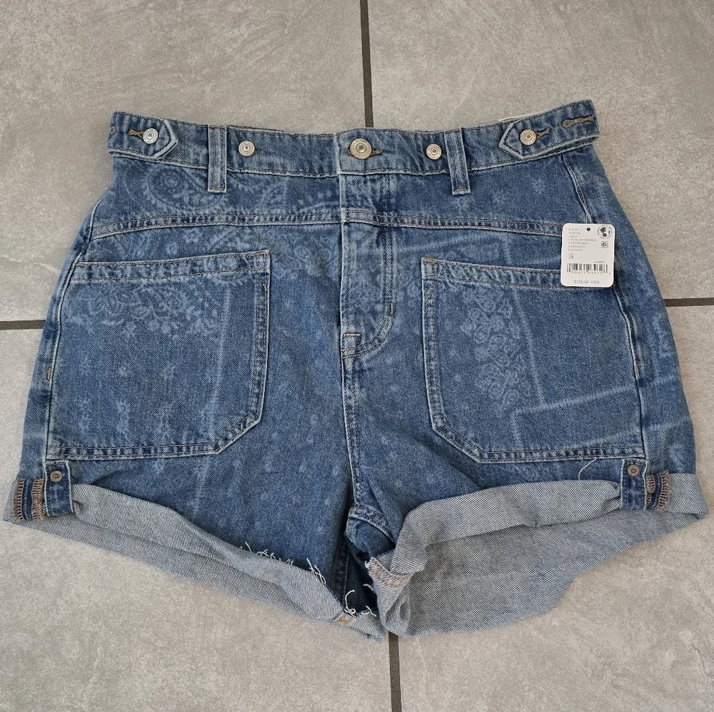 We The Free Palmer Shorts - Picture 3 of 8